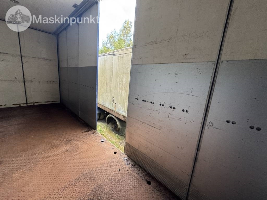 بصندوق مغلق شاحنة Scania R 420 LB: صور 47 بصندوق مغلق شاحنة Scania R 420 LB: صور 47