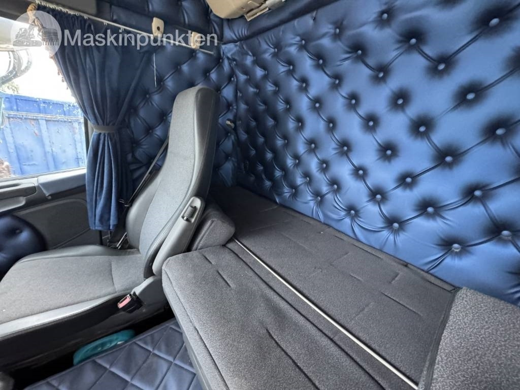 بصندوق مغلق شاحنة Scania R 420 LB: صور 38 بصندوق مغلق شاحنة Scania R 420 LB: صور 38