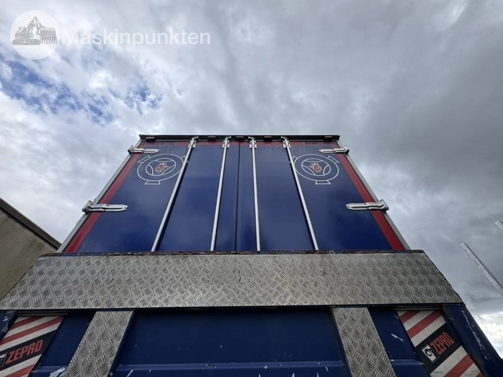 بصندوق مغلق شاحنة Scania R 420 LB: صور 42 بصندوق مغلق شاحنة Scania R 420 LB: صور 42