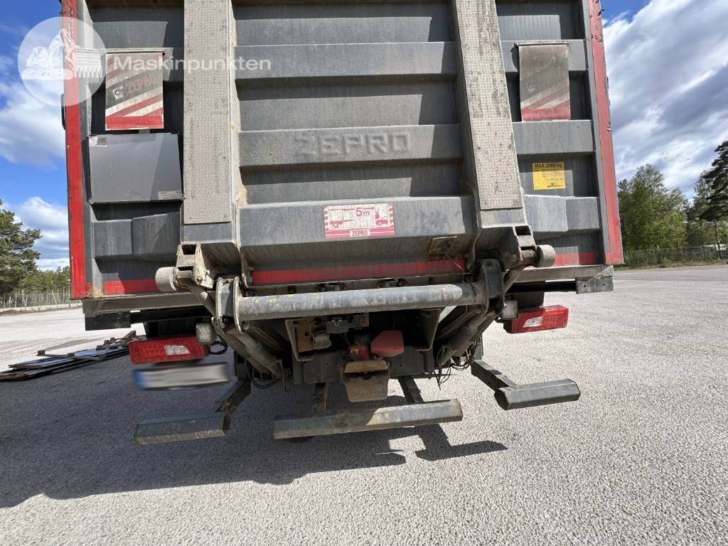 بصندوق مغلق شاحنة Scania R 520: صور 49
