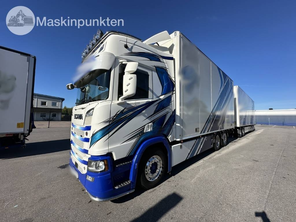 Scania R 520 - بصندوق مغلق شاحنة: صور 1 Scania R 520 - بصندوق مغلق شاحنة: صور 1