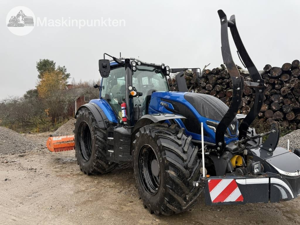 Valtra T 255 MED KRAN OCH AGGREGAT!  - جرار أعمال الحراجة: صور 1 Valtra T 255 MED KRAN OCH AGGREGAT!  - جرار أعمال الحراجة: صور 1