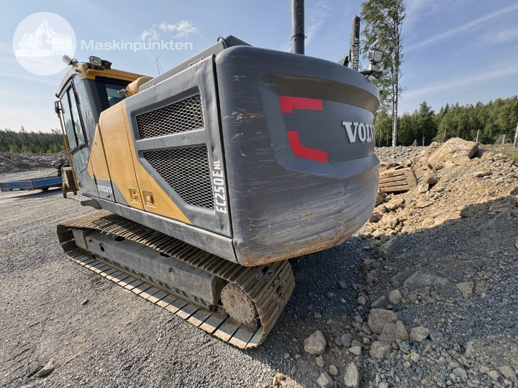 Volvo EC 250 E N L - حفارات زحافة: صور 3 Volvo EC 250 E N L - حفارات زحافة: صور 3