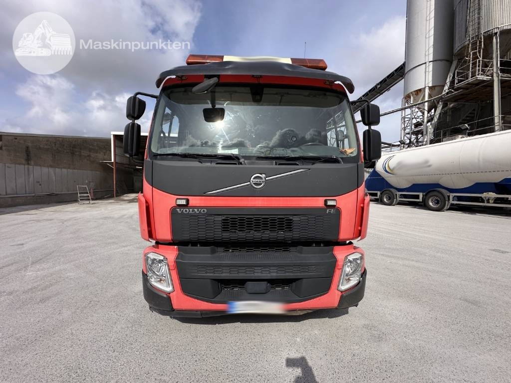 Volvo FE 320 - شاحنة خلاطة خرسانة: صور 3 Volvo FE 320 - شاحنة خلاطة خرسانة: صور 3