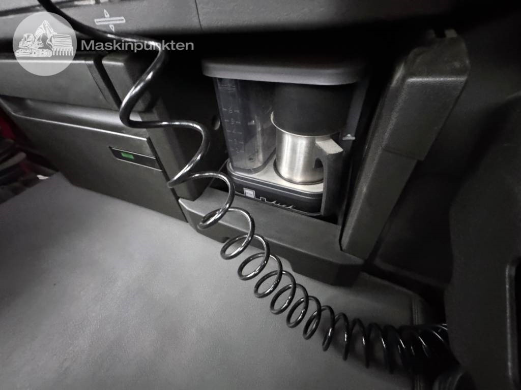 قلابات Volvo FH 16 750: صور 45