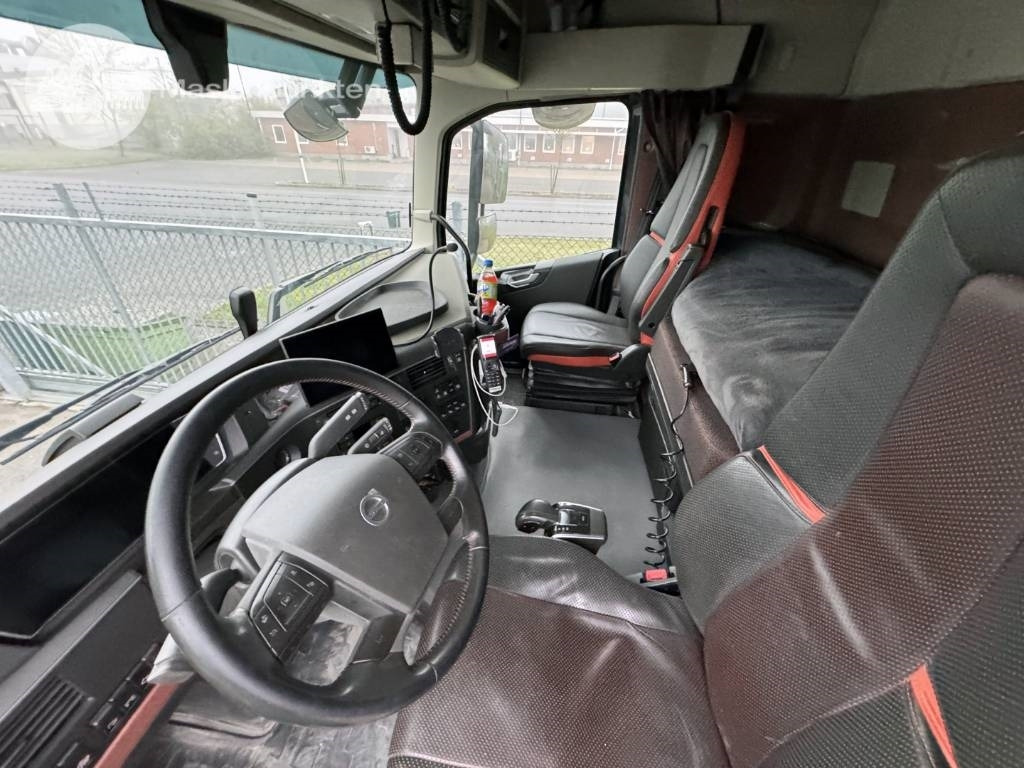 قلابات Volvo FH 16 750: صور 34