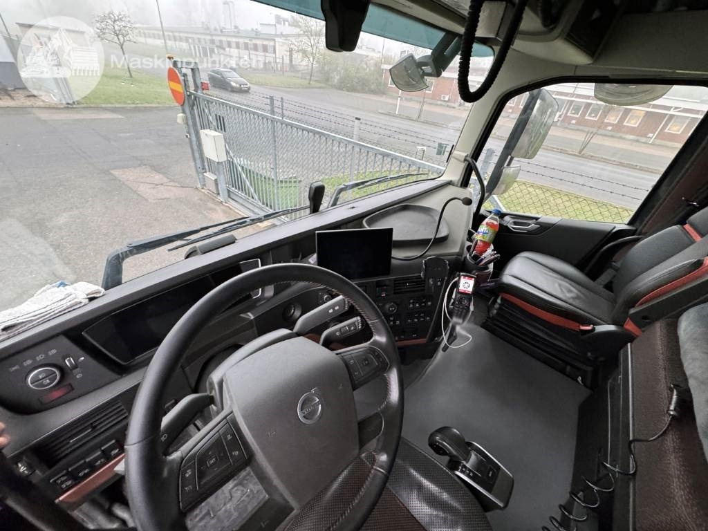 قلابات Volvo FH 16 750: صور 35