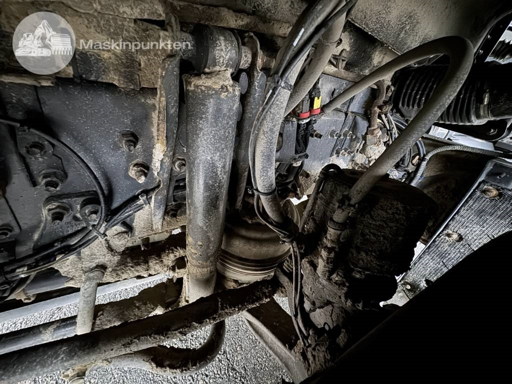 قلابات Volvo FH 16 750: صور 8