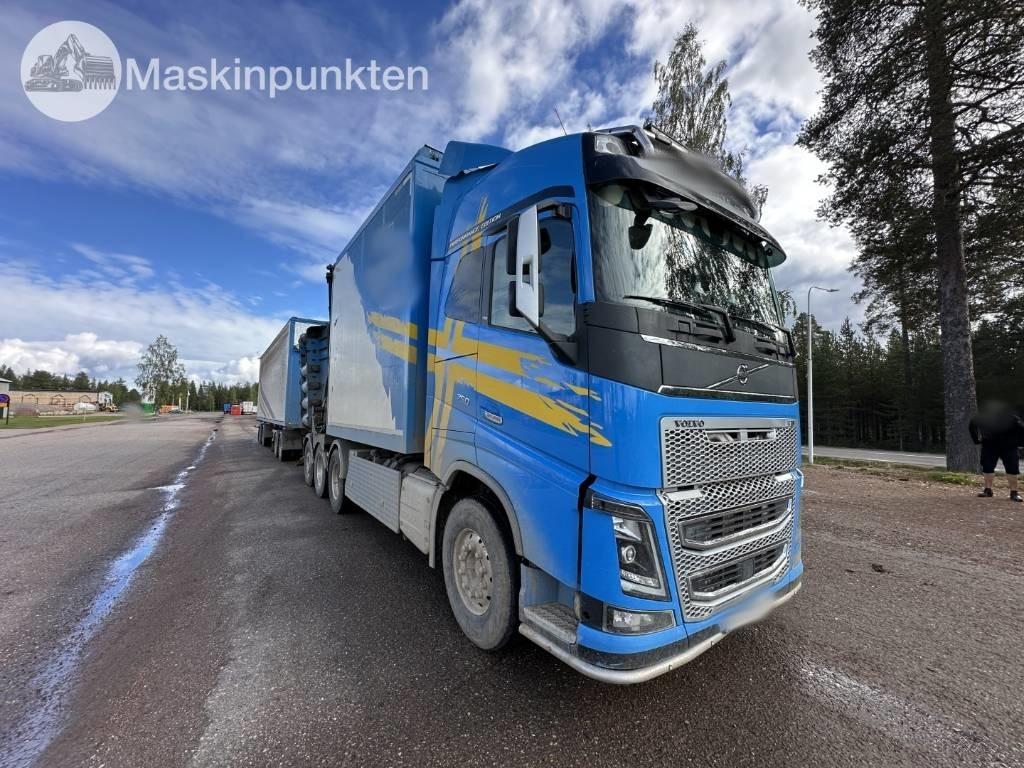Volvo FH 16 750 - شاحنة قطع الأشجار: صور 4 Volvo FH 16 750 - شاحنة قطع الأشجار: صور 4