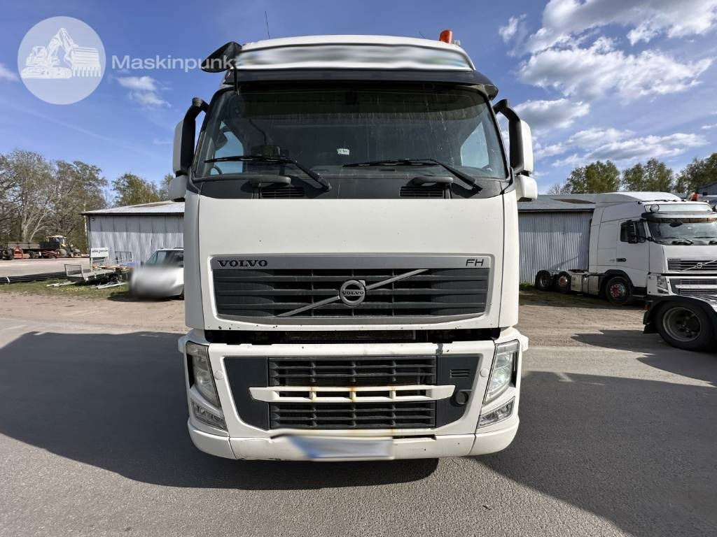 Volvo FH 460 - شاحنة جرار: صور 3 Volvo FH 460 - شاحنة جرار: صور 3