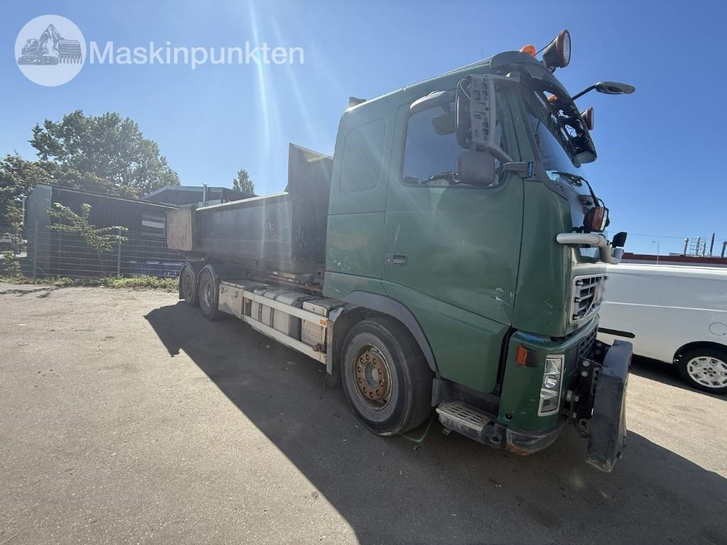 Volvo FH 520 - شاحنة ذات الخطاف: صور 3 Volvo FH 520 - شاحنة ذات الخطاف: صور 3