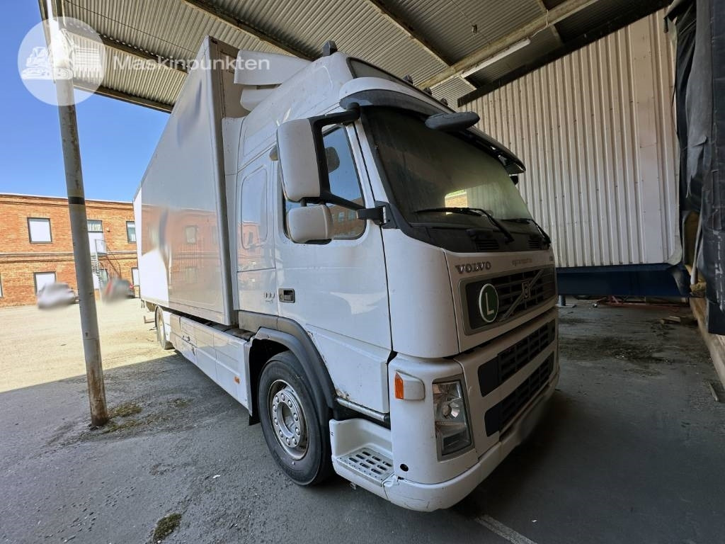 Volvo FM 300 - بصندوق مغلق شاحنة: صور 2 Volvo FM 300 - بصندوق مغلق شاحنة: صور 2