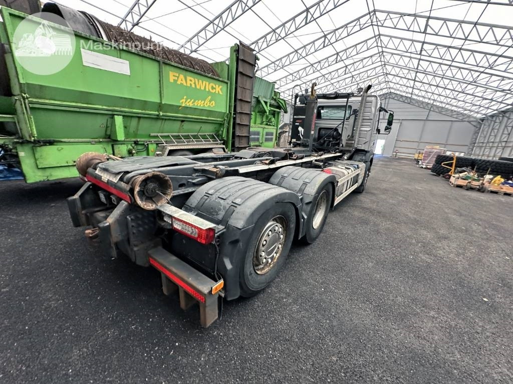 Volvo FM 420 - شاحنة ذات الخطاف: صور 5 Volvo FM 420 - شاحنة ذات الخطاف: صور 5