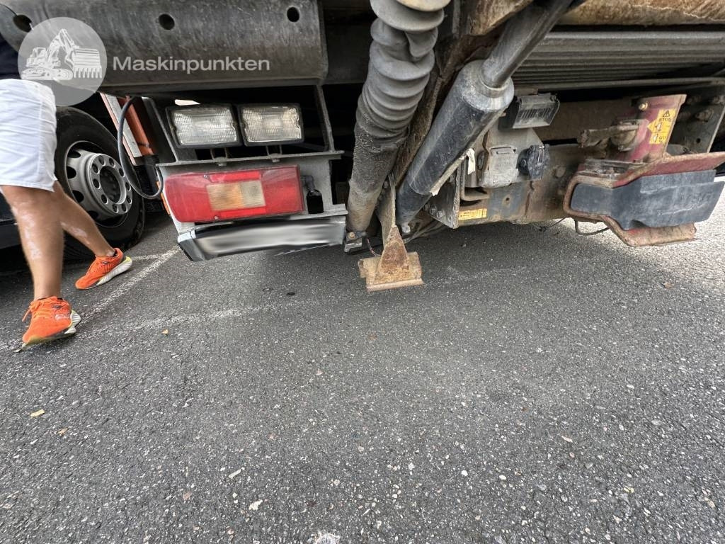 بصندوق مغلق شاحنة Volvo FM 9 300: صور 42