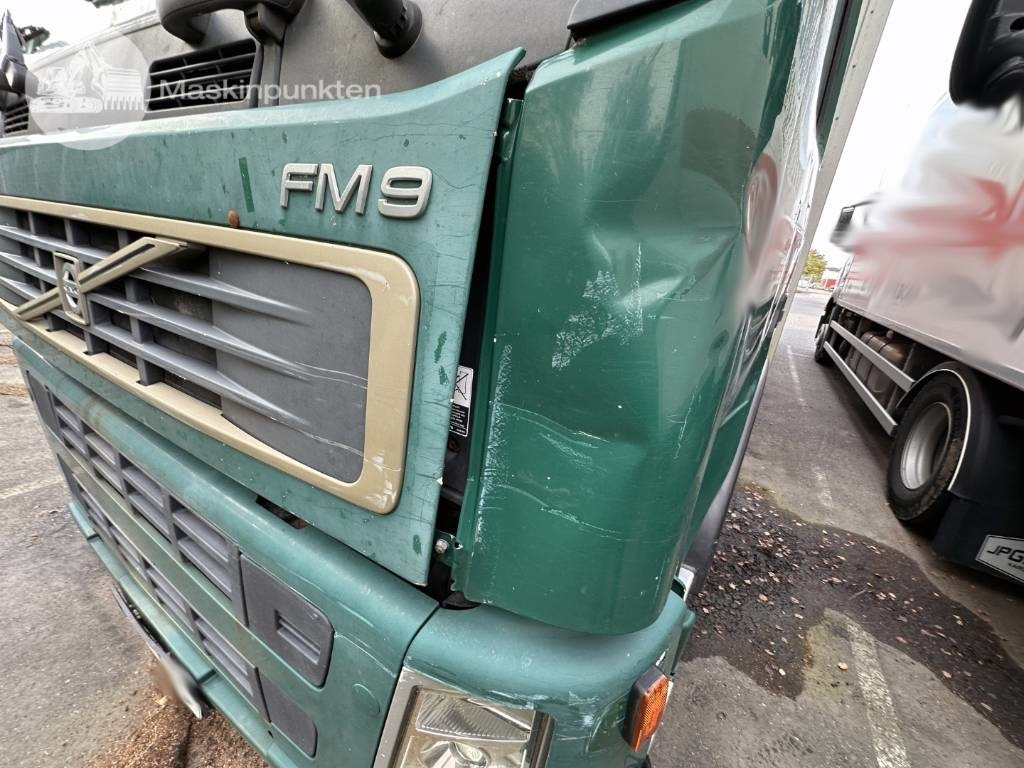 بصندوق مغلق شاحنة Volvo FM 9 300: صور 38