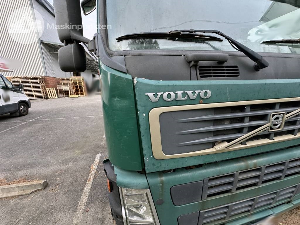 بصندوق مغلق شاحنة Volvo FM 9 300: صور 49