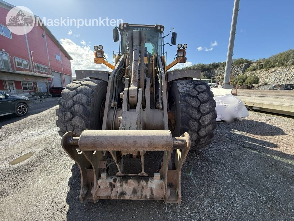 Volvo L 180 F - اللودر بعجل: صور 2 Volvo L 180 F - اللودر بعجل: صور 2