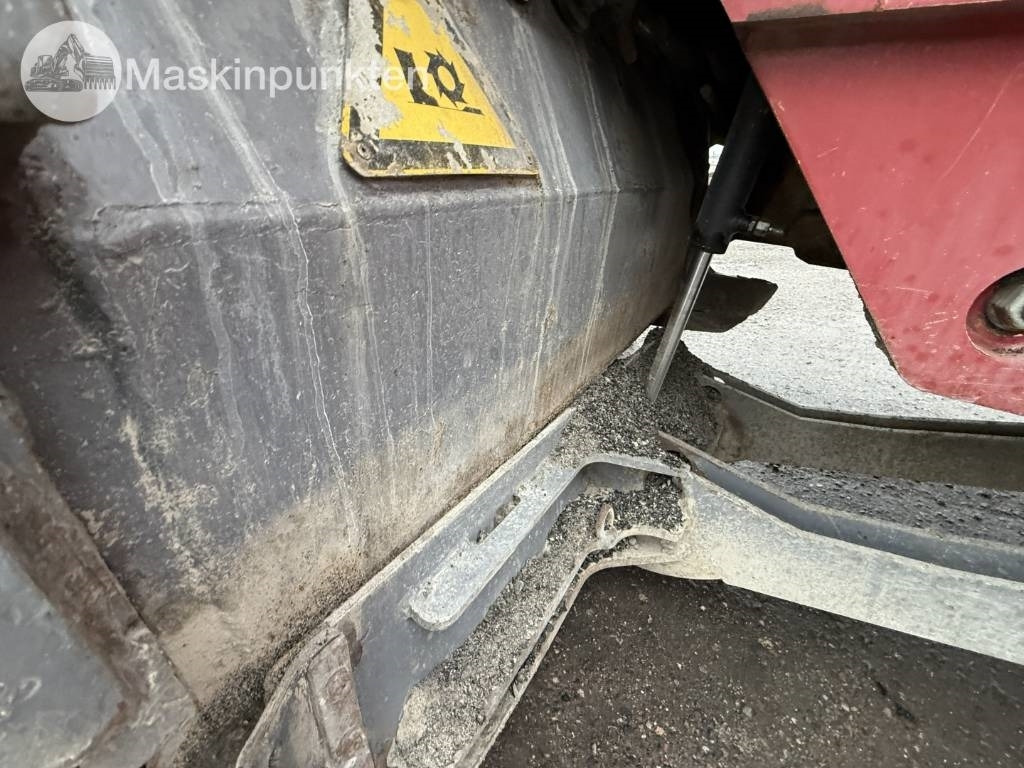 ماكينات لصقل الأسفلت Wirtgen W 100: صور 39