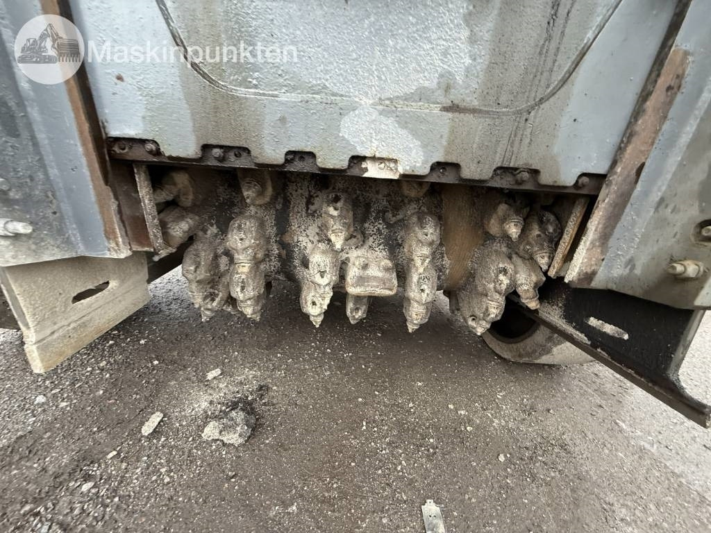 ماكينات لصقل الأسفلت Wirtgen W 100: صور 50