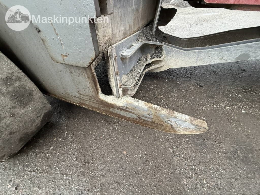 ماكينات لصقل الأسفلت Wirtgen W 100: صور 38