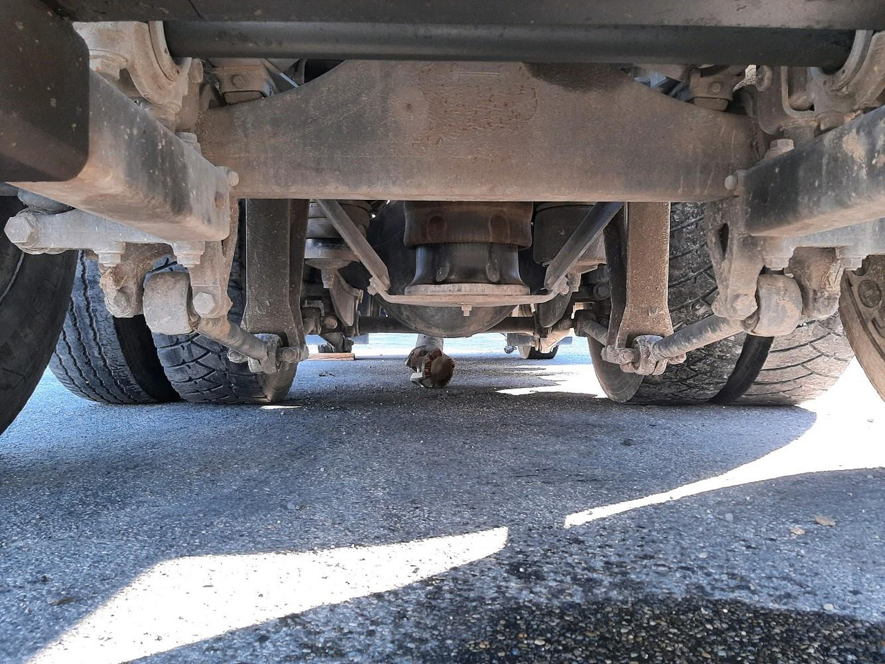 شاحنة ذات الخطاف DAF CF85 FAR 85.410 POLYBENNE 6X2: صور 6 شاحنة ذات الخطاف DAF CF85 FAR 85.410 POLYBENNE 6X2: صور 6