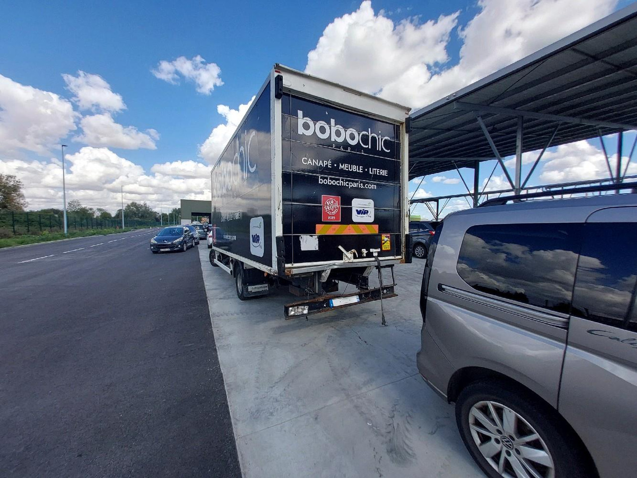 IVECO PORTEUR 65C14N - الشاحنات الصغيرة صندوق مغلق: صور 5 IVECO PORTEUR 65C14N - الشاحنات الصغيرة صندوق مغلق: صور 5