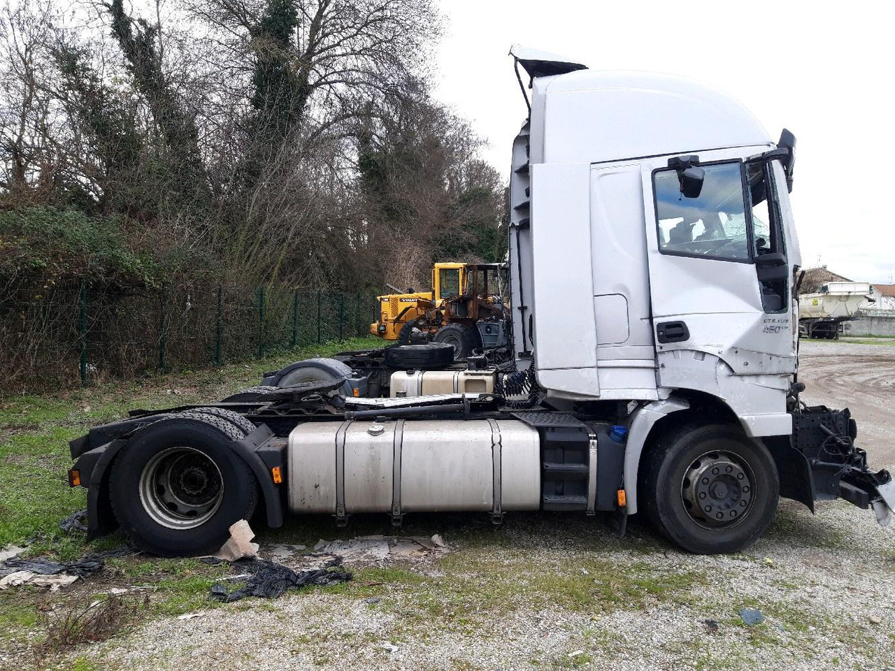 IVECO STRALIS 460 E6 - شاحنة جرار: صور 3 IVECO STRALIS 460 E6 - شاحنة جرار: صور 3