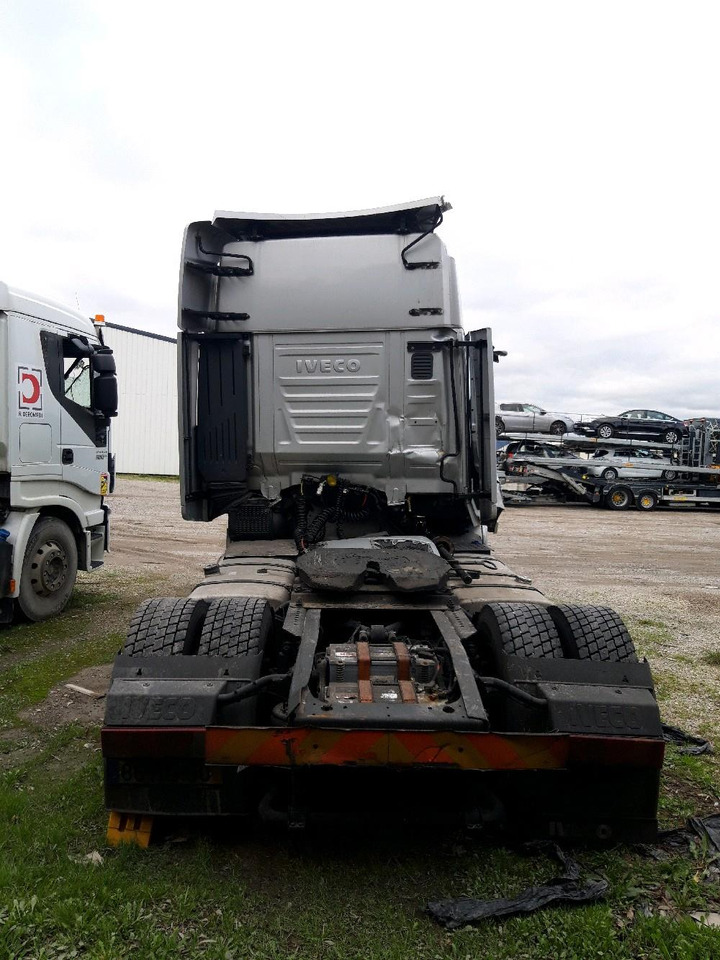 IVECO STRALIS 460 E6 - شاحنة جرار: صور 5 IVECO STRALIS 460 E6 - شاحنة جرار: صور 5