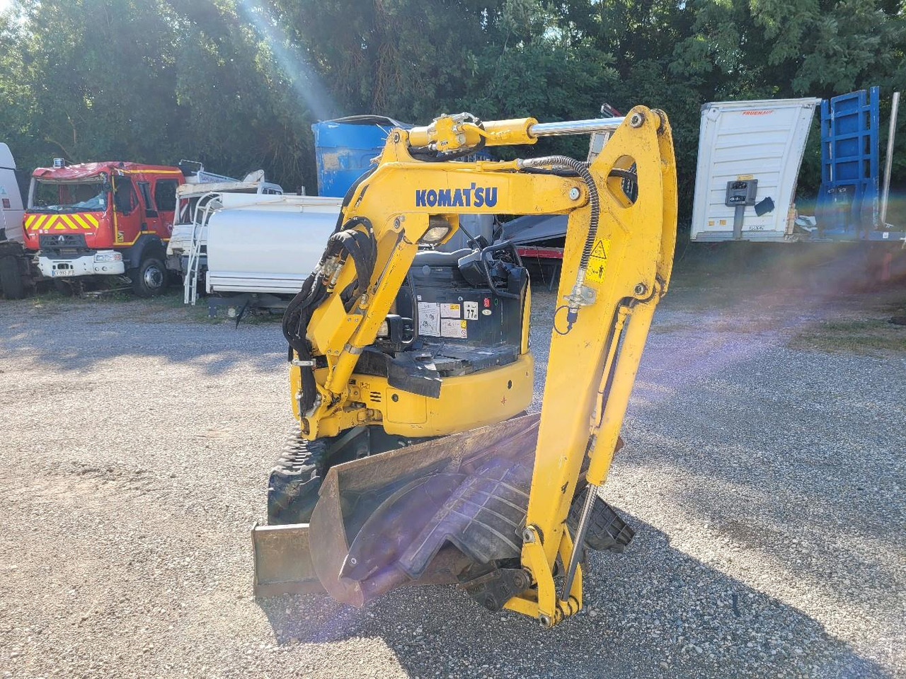KOMATSU MINI PELLE FC 24 MR-5 - حفارة مصغرة: صور 2 KOMATSU MINI PELLE FC 24 MR-5 - حفارة مصغرة: صور 2