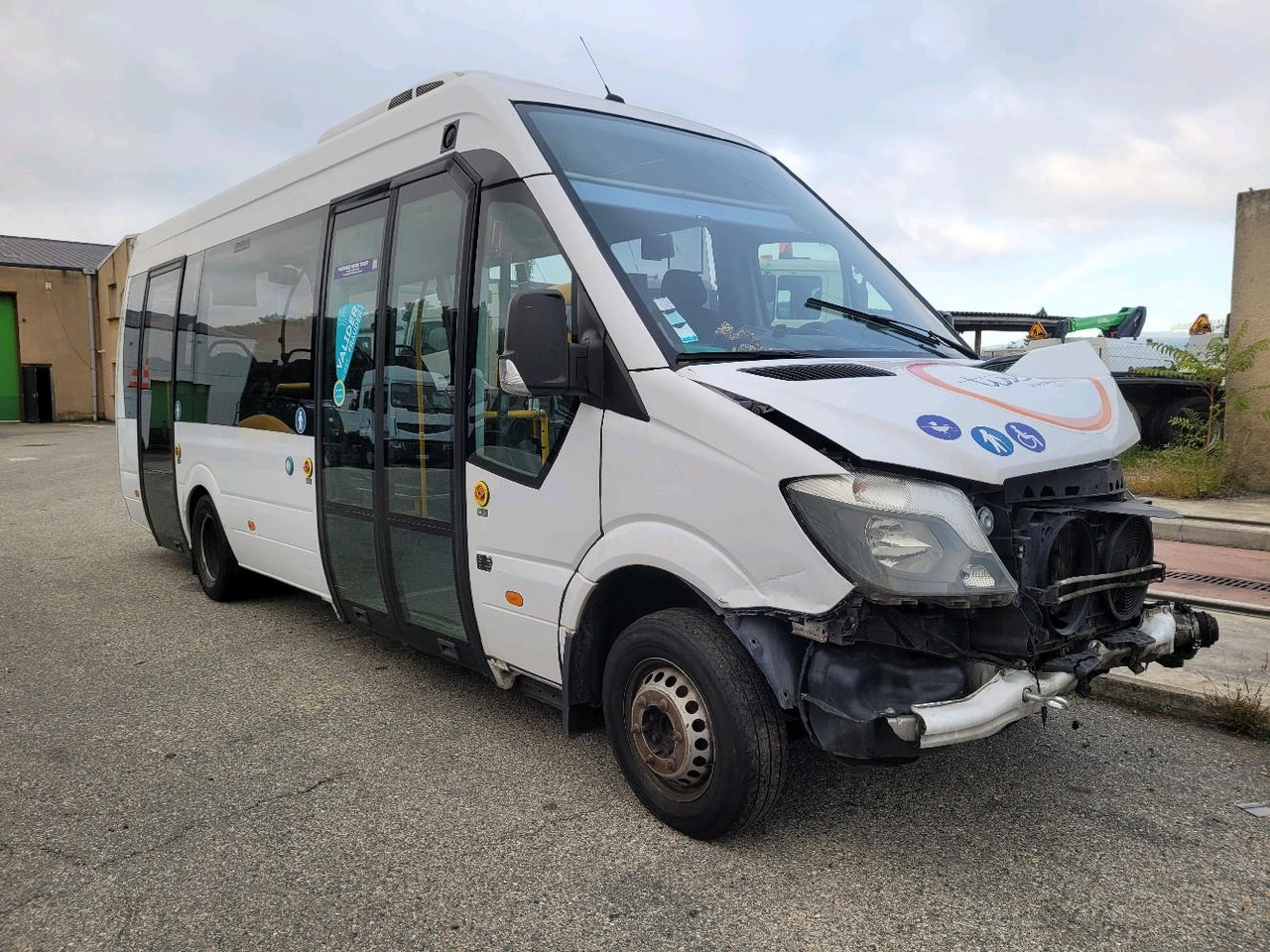 MERCEDES SPRINTER II CHASSIS 5.0T 516 C - حافلة صغيرة, ميكروباص: صور 1 MERCEDES SPRINTER II CHASSIS 5.0T 516 C - حافلة صغيرة, ميكروباص: صور 1