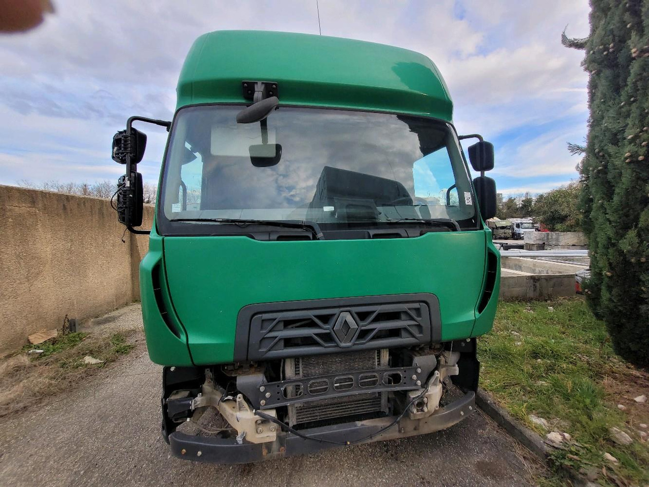 RENAULT D WIDE PLATEAU - شاحنات مسطحة: صور 2 RENAULT D WIDE PLATEAU - شاحنات مسطحة: صور 2