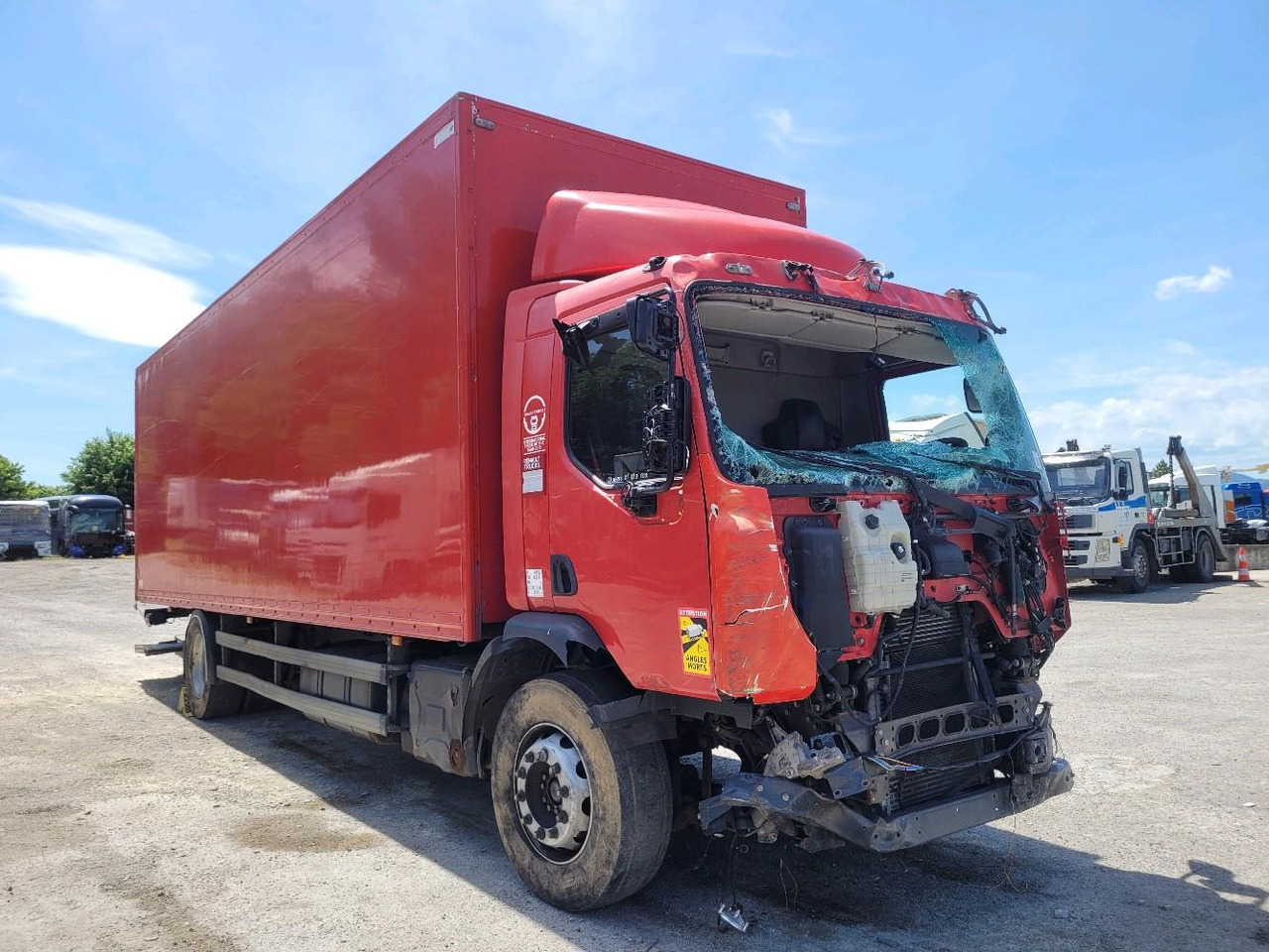 RENAULT D19 WIDE - بصندوق مغلق شاحنة: صور 1 RENAULT D19 WIDE - بصندوق مغلق شاحنة: صور 1