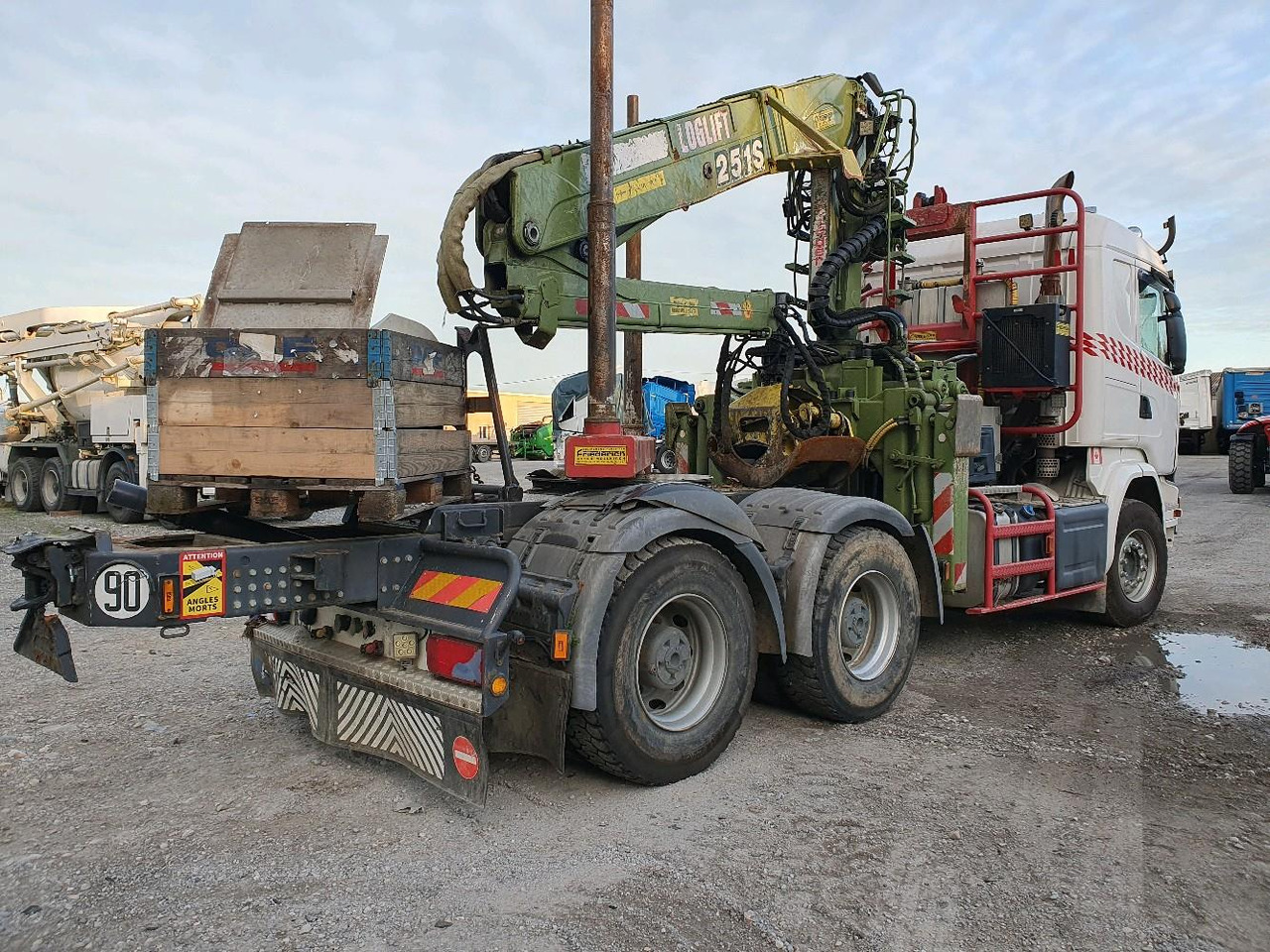 SCANIA R 580 FOREST GRUE - شاحنة جرار: صور 4 SCANIA R 580 FOREST GRUE - شاحنة جرار: صور 4