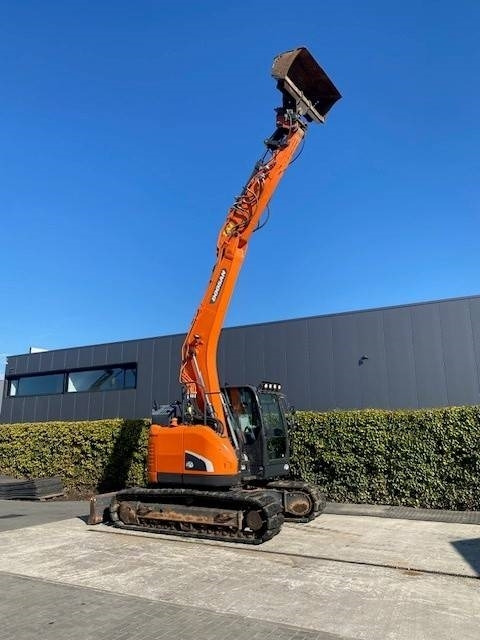 Doosan DX140 LCR-5 - حفارات زحافة: صور 3 Doosan DX140 LCR-5 - حفارات زحافة: صور 3