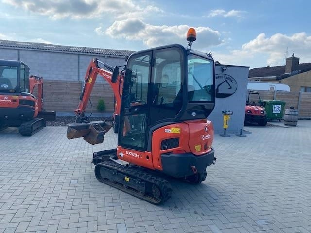Kubota KX 019-4 - حفارة مصغرة: صور 4 Kubota KX 019-4 - حفارة مصغرة: صور 4
