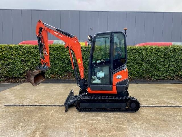 Kubota U 27-4 - حفارة مصغرة: صور 1 Kubota U 27-4 - حفارة مصغرة: صور 1