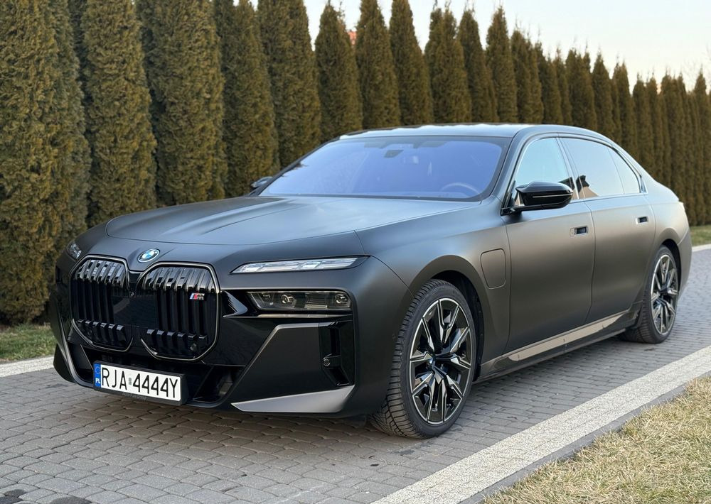 BMW Seria 7 - سيدان: صور 1 BMW Seria 7 - سيدان: صور 1