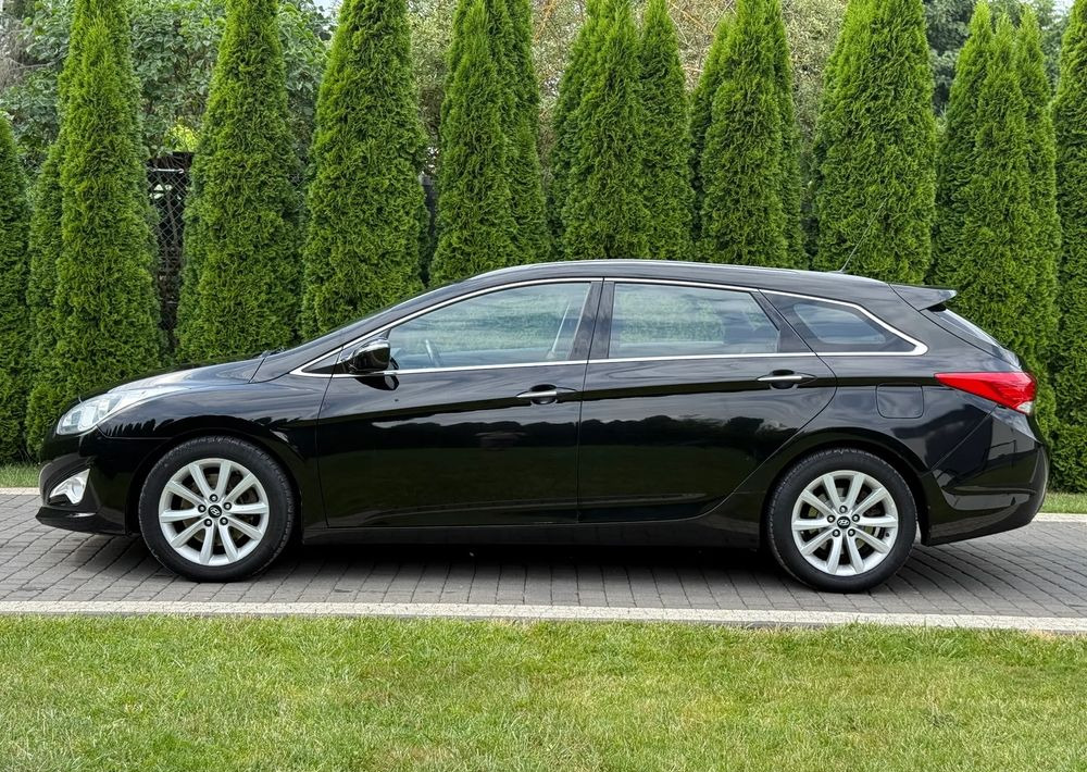 Hyundai i40 1.7 CRDi Comfort - سيارة: صور 4 Hyundai i40 1.7 CRDi Comfort - سيارة: صور 4