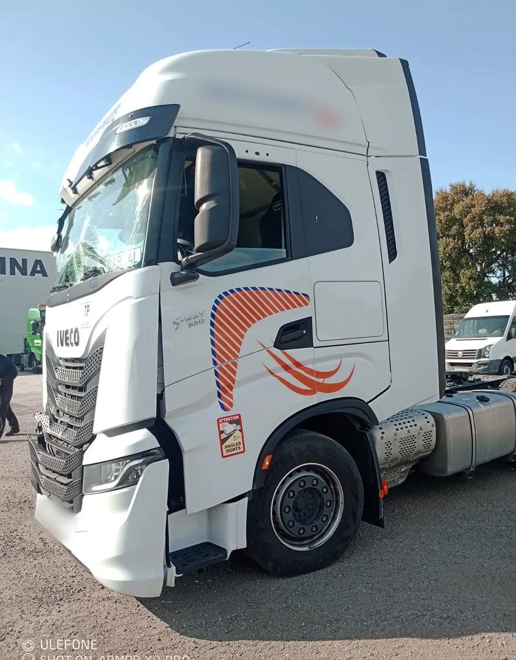 Iveco S-WAY 530 RETARDER USZKODZONY - شاحنة جرار: صور 2 Iveco S-WAY 530 RETARDER USZKODZONY - شاحنة جرار: صور 2