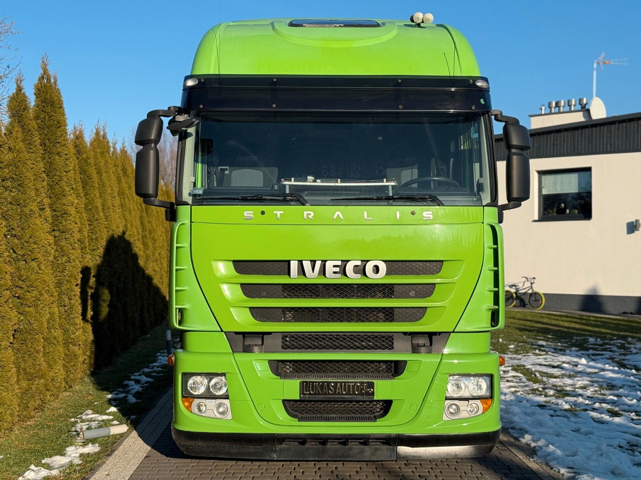 Iveco STRALIS 500 LOW DECK MANUAL - شاحنة جرار: صور 2 Iveco STRALIS 500 LOW DECK MANUAL - شاحنة جرار: صور 2