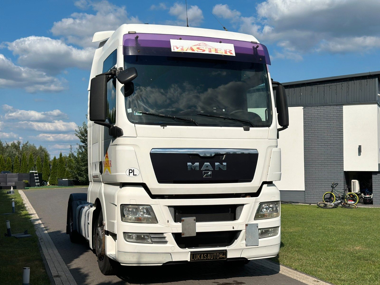 MAN TGX 18.440 XXL RETARDER - شاحنة جرار: صور 3 MAN TGX 18.440 XXL RETARDER - شاحنة جرار: صور 3