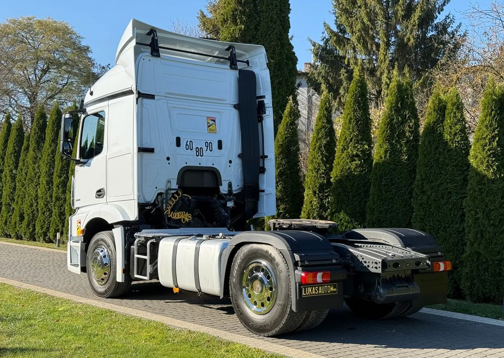 Mercedes-Benz ACTROS 1845 - شاحنة جرار: صور 5 Mercedes-Benz ACTROS 1845 - شاحنة جرار: صور 5