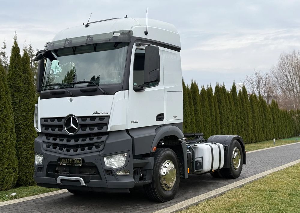 Mercedes-Benz AROCS 1843 HYDRAULIKA - شاحنة جرار: صور 1 Mercedes-Benz AROCS 1843 HYDRAULIKA - شاحنة جرار: صور 1