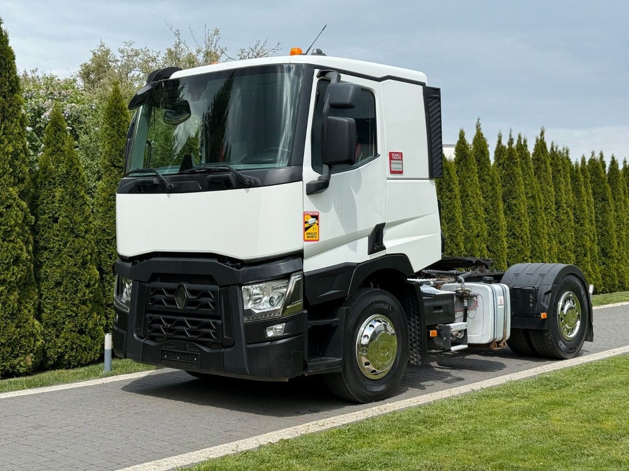 Renault T 460 RETARDER HYDRAULIC - شاحنة جرار: صور 1 Renault T 460 RETARDER HYDRAULIC - شاحنة جرار: صور 1