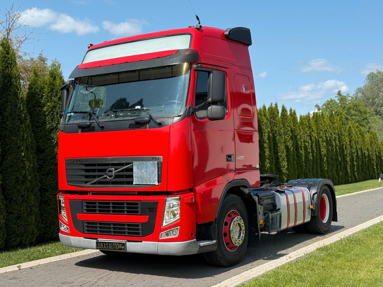 Volvo FH 420 AUTOMATIC EURO 5 - شاحنة جرار: صور 1 Volvo FH 420 AUTOMATIC EURO 5 - شاحنة جرار: صور 1
