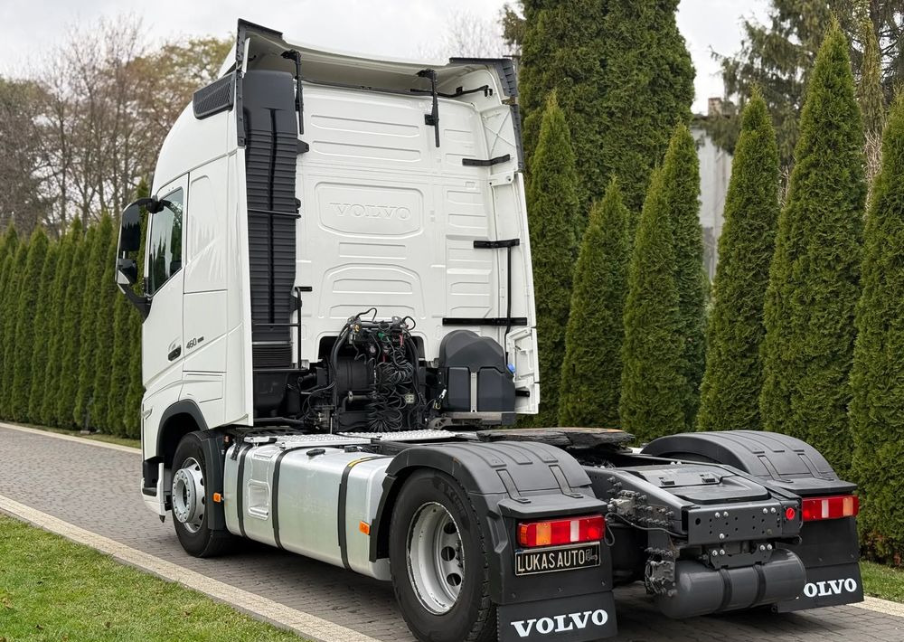Volvo FH 460 AUTOMAT PARK COOL DWA ZBIORNIKI إيجار Volvo FH 460 AUTOMAT PARK COOL DWA ZBIORNIKI: صور 7