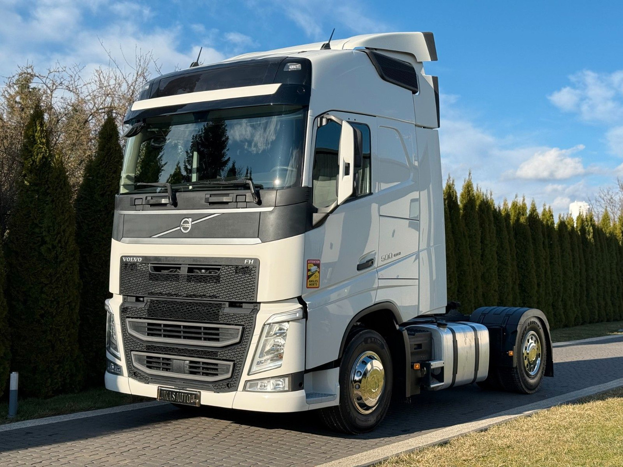Volvo FH 500 AUTOMATIC TWO TANKS - شاحنة جرار: صور 1 Volvo FH 500 AUTOMATIC TWO TANKS - شاحنة جرار: صور 1
