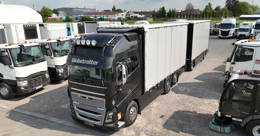 Volvo FH16 660 HP TANDEM 6x2 LIMITED EDITION - شاحنة ستارة: صور 3 Volvo FH16 660 HP TANDEM 6x2 LIMITED EDITION - شاحنة ستارة: صور 3