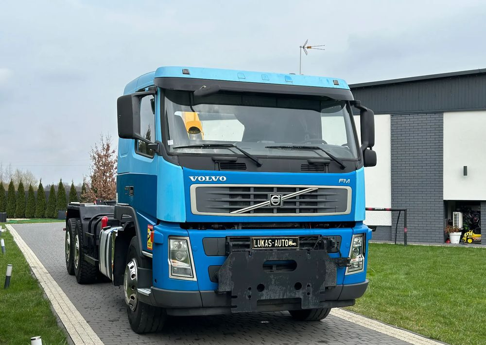 Volvo FM 400 HAKOWIEC 6X4 - شاحنة ذات الخطاف: صور 3 Volvo FM 400 HAKOWIEC 6X4 - شاحنة ذات الخطاف: صور 3