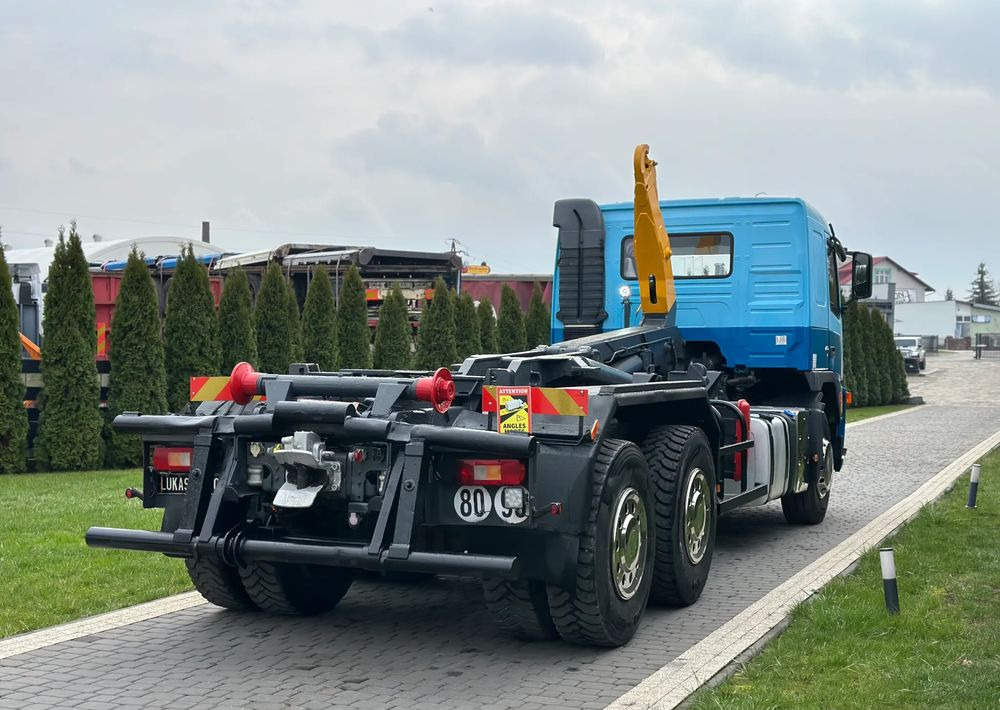 شاحنة ذات الخطاف Volvo FM 400 HAKOWIEC 6X4: صور 8